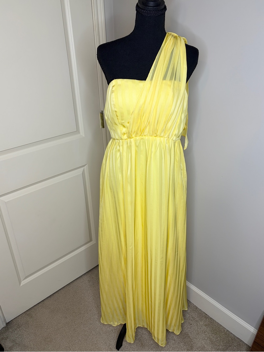 Ever Pretty Flowy One-Shoulder Maxi Dress 10